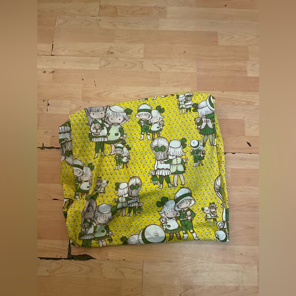 VINTAGE JOAN WALSH ANGLUND Twin Fitted Sheet Yellow Green Best Friends 1973